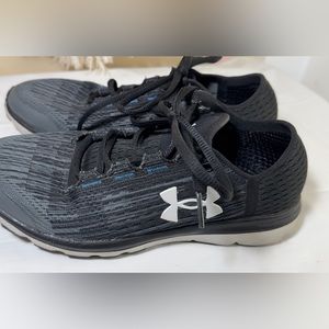 Under Armour Speedform Velociti Graphic Sz 8 Women Running sneakers